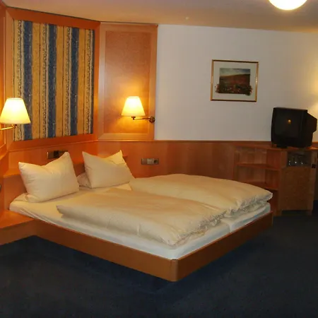 Zum Hirsch - Restaurant Hotel Weier