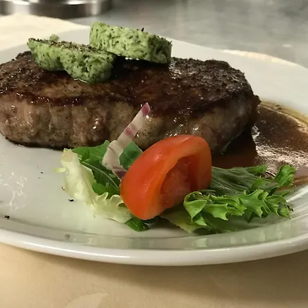 Hotel Zum Hirsch - Restaurant *