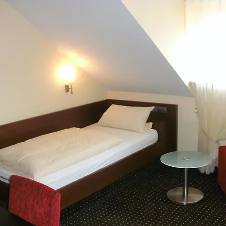 Zum Hirsch - Restaurant *